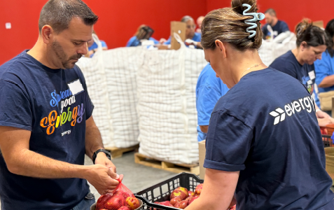 people volunteering at Harvesters